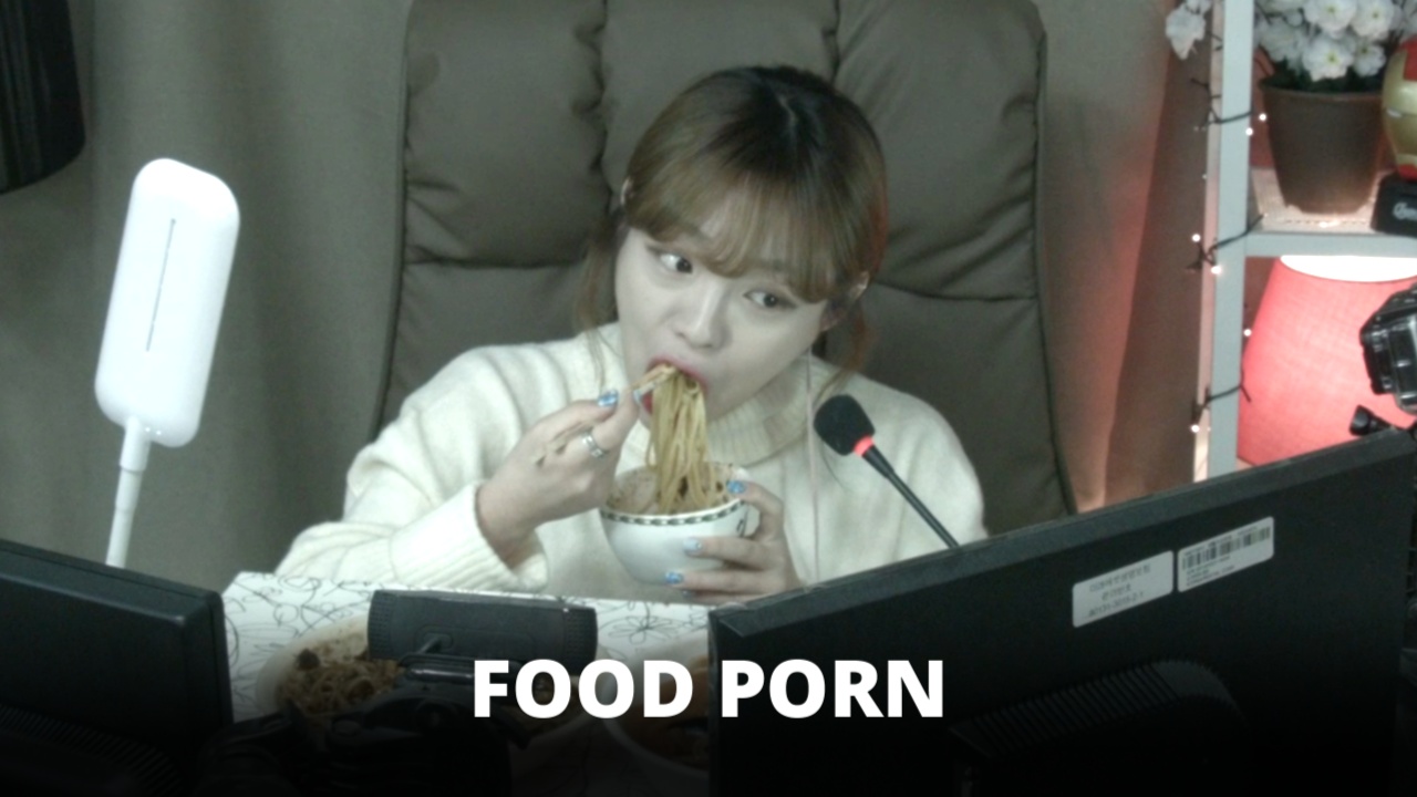 Cam girls coreane: niente sesso, solo cibo